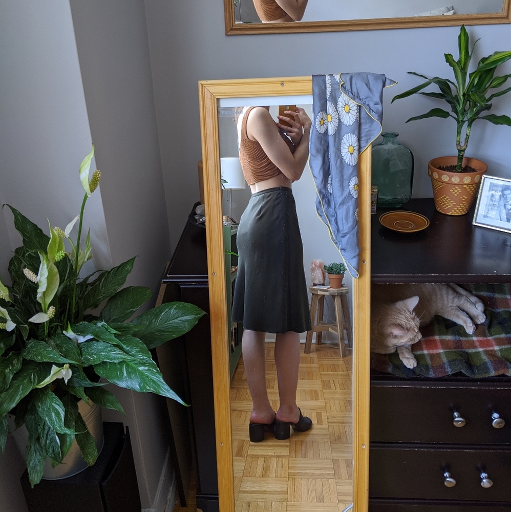 Vintage olive green skirt
